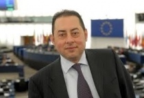 Gianni Pittella, riconfermato al Parlamento Europeo
